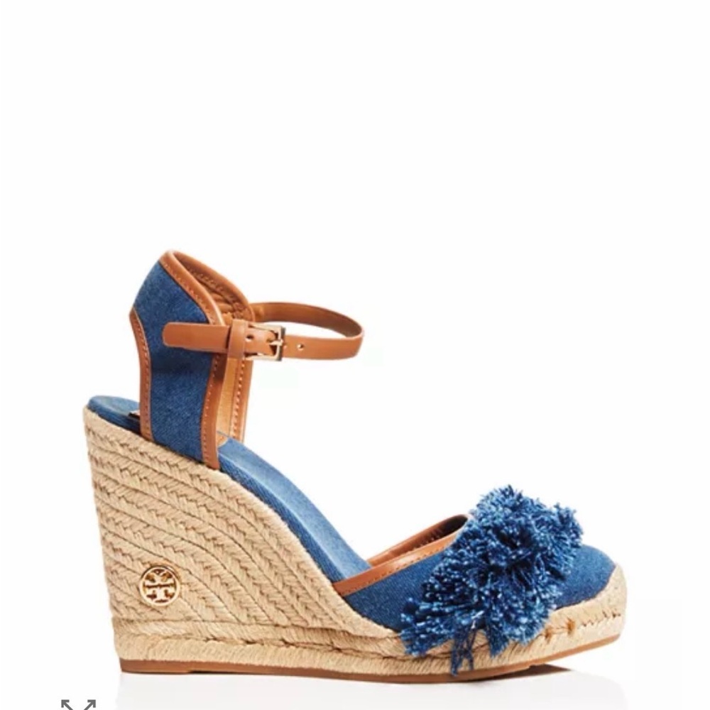 Tory Burch Denim Blue Wedges with Tan Accept, size 6, nwot